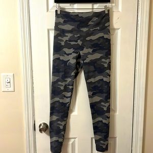 Womens Sonoma Light Gray Camo Cotton Leggings